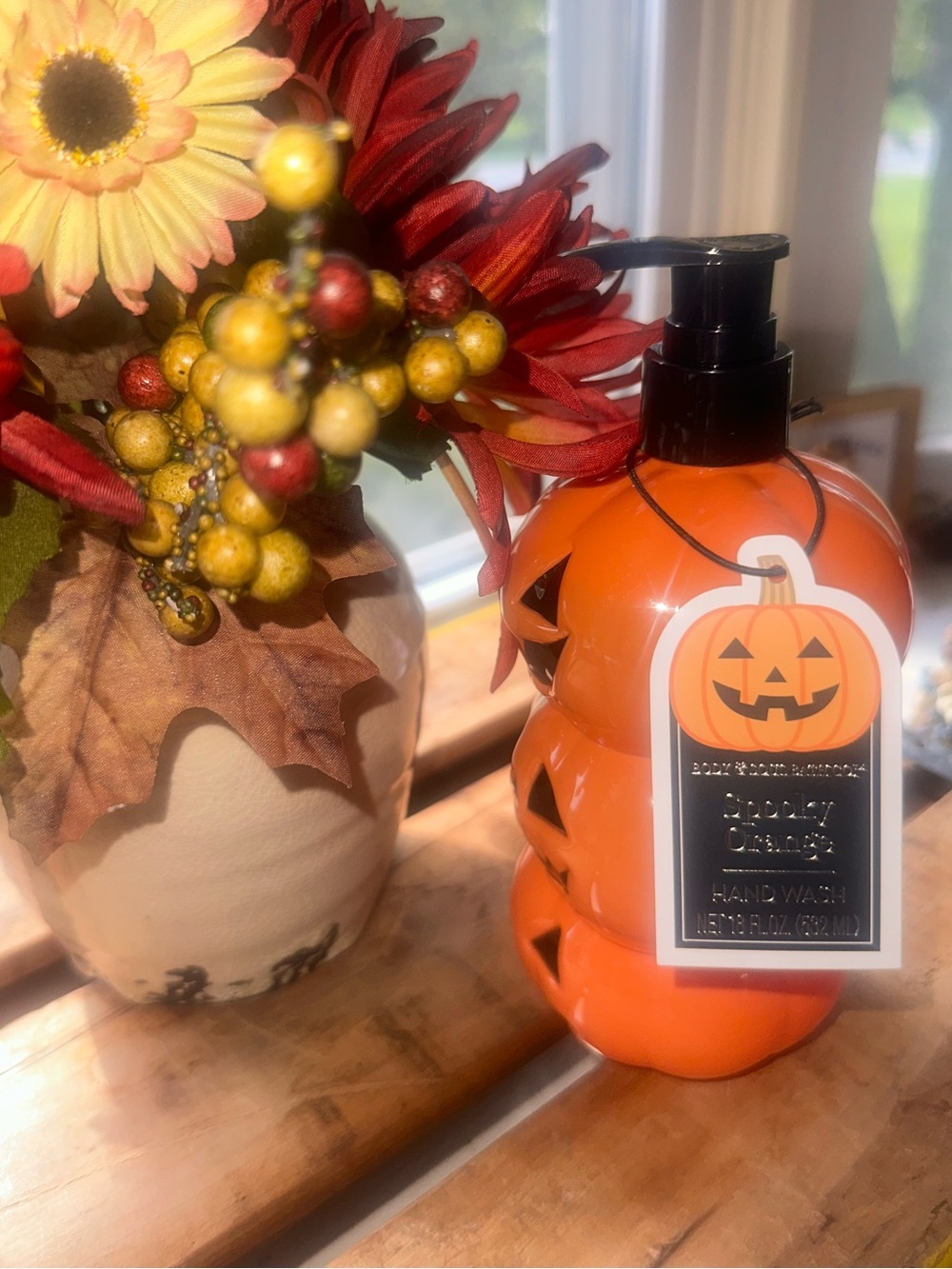 Jack-o-Lantern Hand Soap -Spooky Orange - Picture 7 of 10